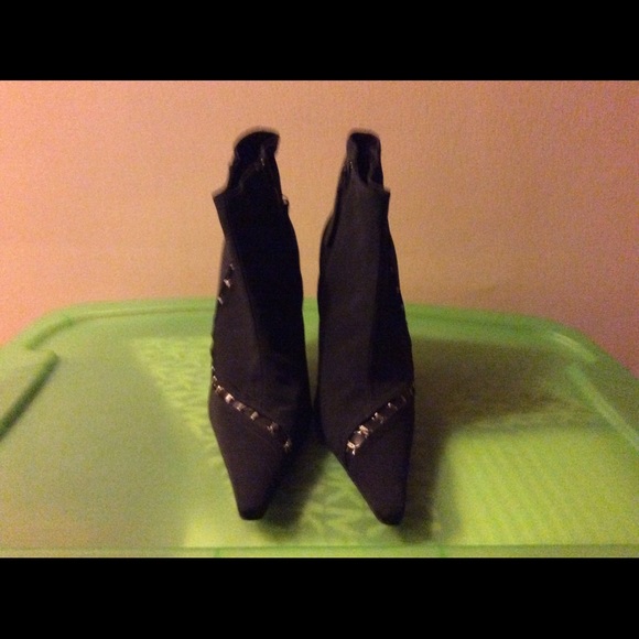 Size 9.5 Booties. Guiseppe Zannoti