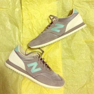 New Balance 620 never worn sneakers.