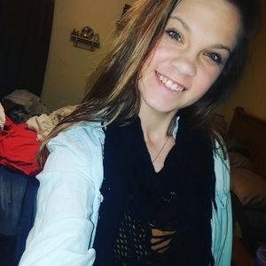 Meet your Posher, Kaitlyn