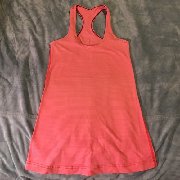 Lululemon Coral tank top Size 6. EUC