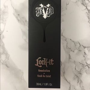 Kat Von D Lock-It Foundation