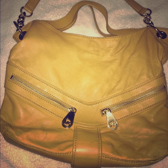 Michael Kors yellow cross body!