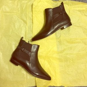 Clarks leather Chelsea boot