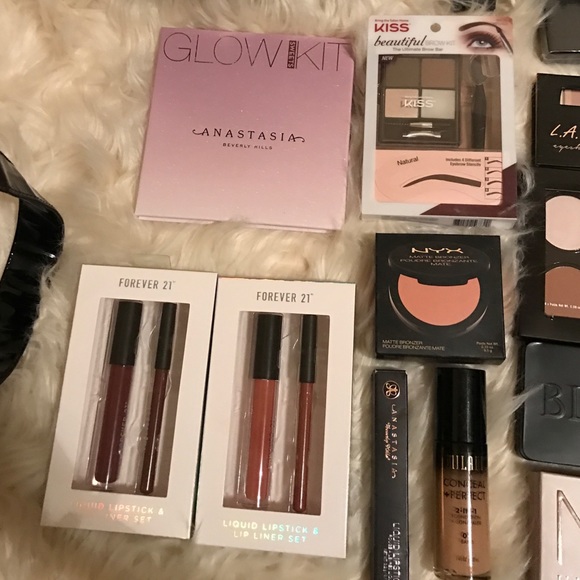 Make up - Picture 2 of 4