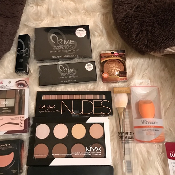 Make up - Picture 3 of 4