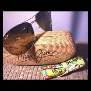 Maui Jim Gold Aviators‼️PRICE DROP‼️