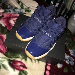 Jordan XI Midnight Blue Size 6