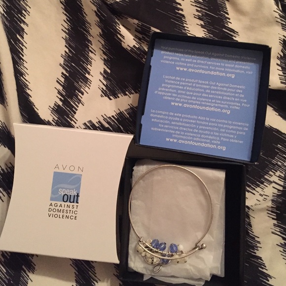 Avon bracelet - Picture 2 of 4