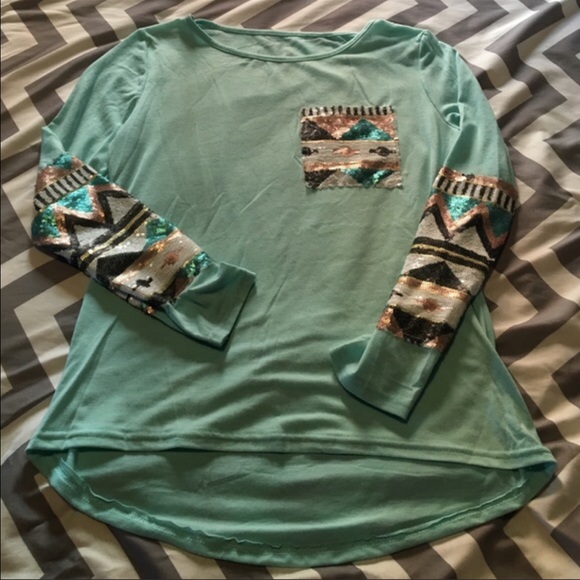 Beautiful teal green long sleeved sequined top!!!