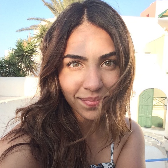 Meet your Posher, Erika - Picture 1 of 1