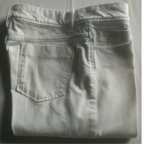 Banana Republic Denim - Banana Republic Classic Flare Leg Jeans  Size 12