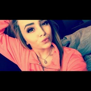 Meet your Posher, Debra