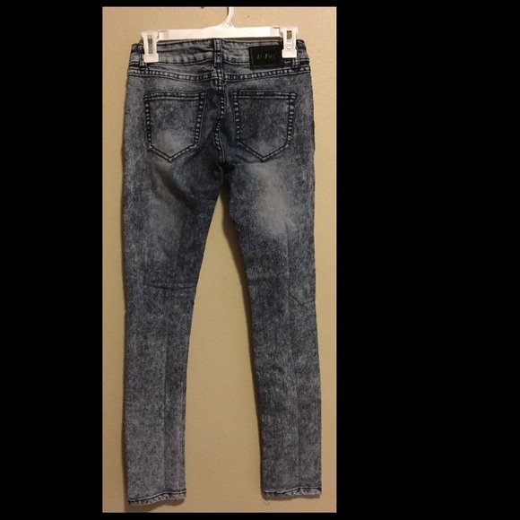 Ripped Jeans - Picture 2 of 2