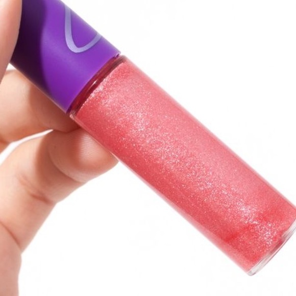 Selena Bidi Bidi Bom Bom NEW SEALED lipglass💄MAC - Picture 3 of 4