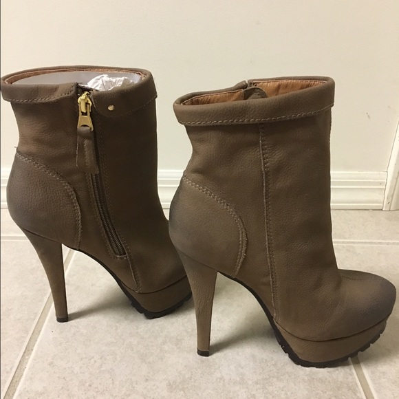 Kelsi Dagger - tan leather heeled booties