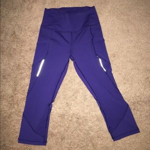 (6) lululemon cropped leggings