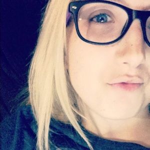 Meet your Posher, Kaydee