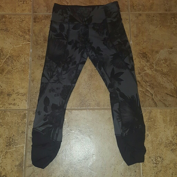 Lululemon practice daily crops