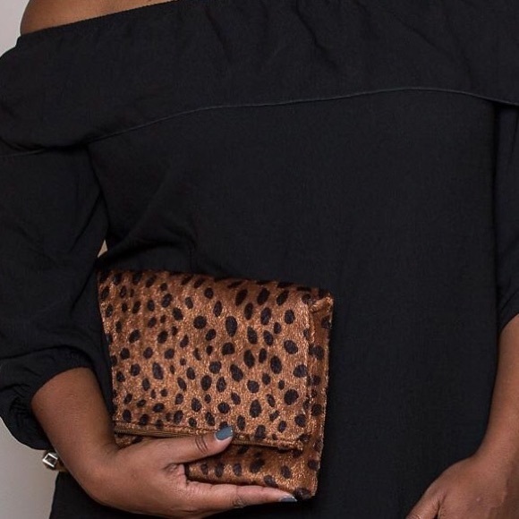 Fold - over Leopard Clutch - Picture 7 of 7
