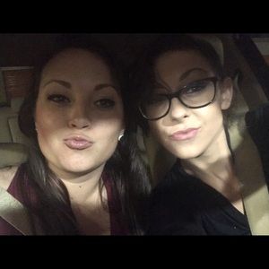 Meet your Posher, Sierra