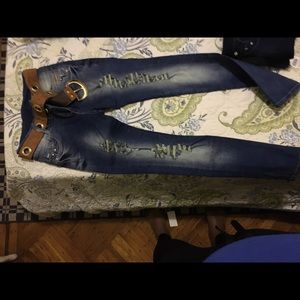 Colombian jeans size 14 but here it's like a 10