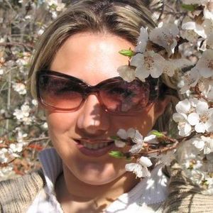 Meet your Posher, Katayoun