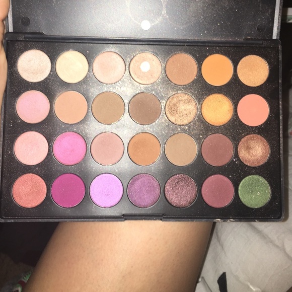 JACLYN HILL FAVORITES PALETTE MORPHE
