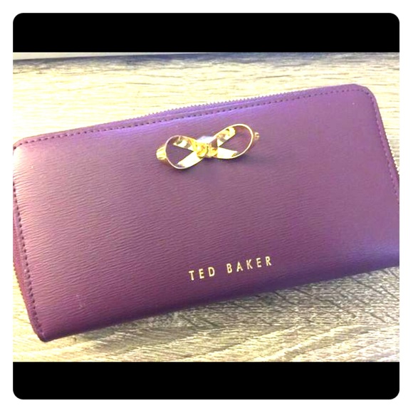 Ted Baker Purple wallet very cute barely used