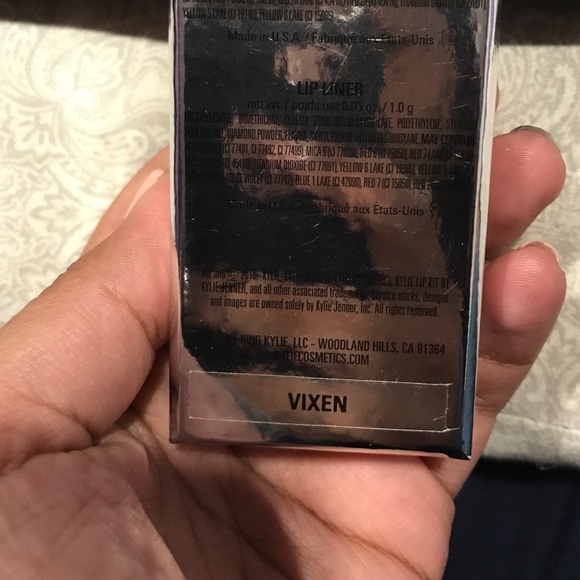 Kylie lip kit - Picture 2 of 2