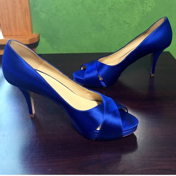 Authentic Blue Kate spade heels size 8.B (Medium)