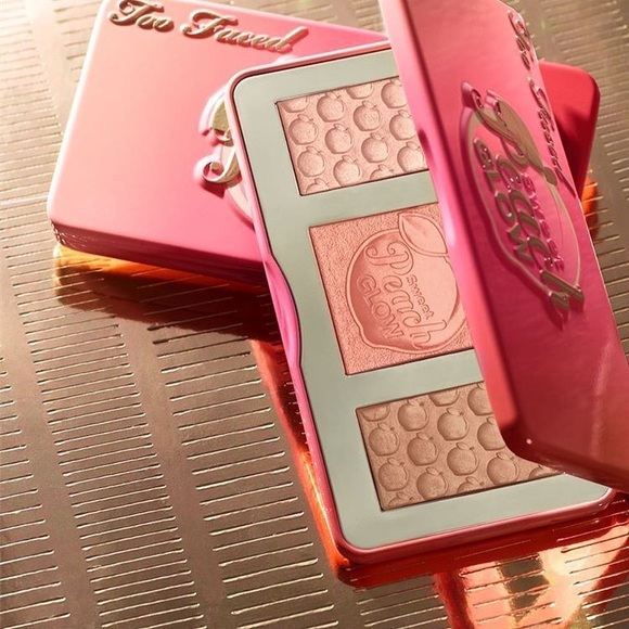 SOLD!!! TOO FACED SWEET PEACH GLOW - Picture 1 of 4