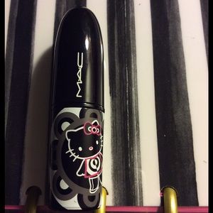 MAC Hello Kitty Lipstick "Cute-ster"