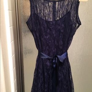 Super cute and flattering. Navy