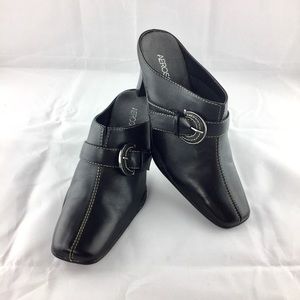NEW AEROSOLESLeather Black Mule