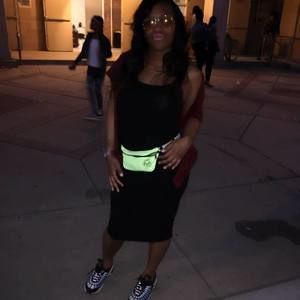 Meet your Posher, Sharifa