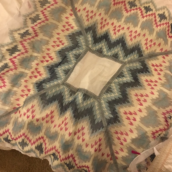 Multi color scarf - Picture 2 of 3