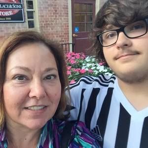 Meet your Posher, Lisa