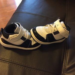Jordan sneakers boys size 6.5