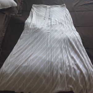 Long tan maxi skirt EUC from New York and Company