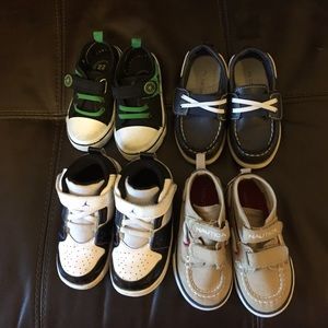 04 pair shoes size 7-6