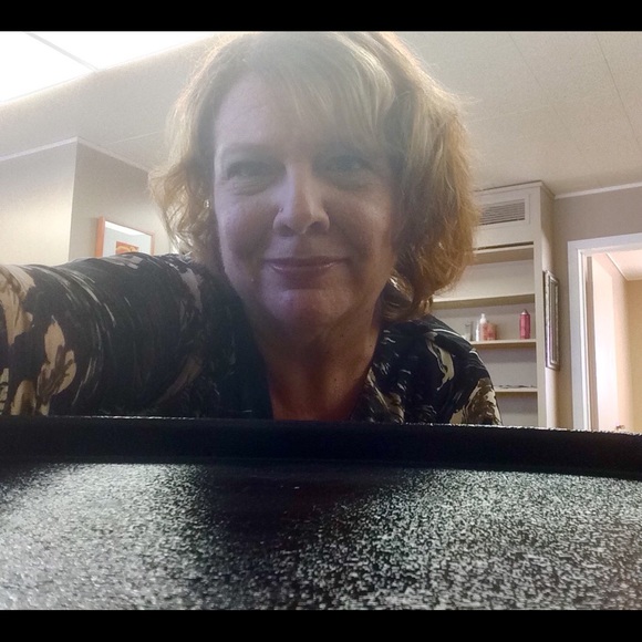 Meet your Posher, Yvonne - Picture 1 of 1