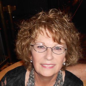 Meet your Posher, Holly