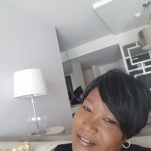 Meet your Posher, Vivian