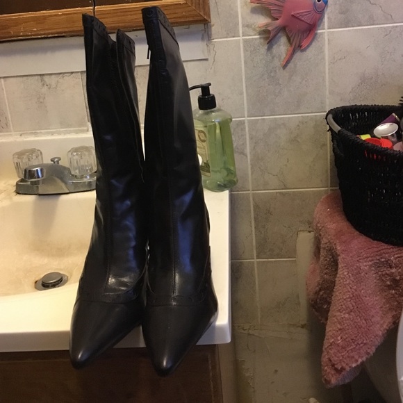 Kenneth Cole boots