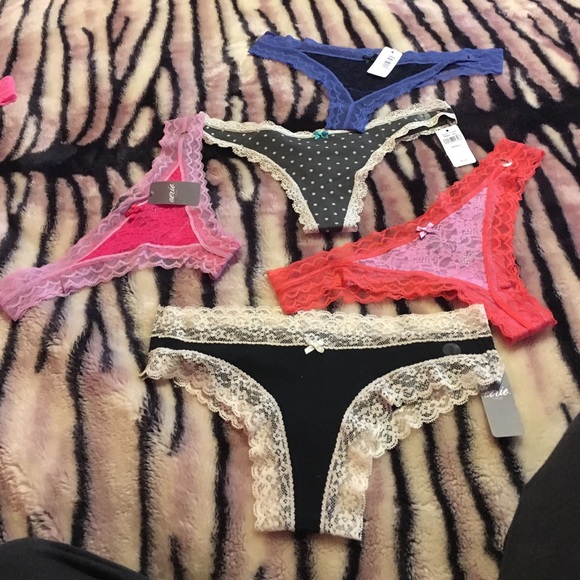 🚫 SOLD 🚫Set of 5 aerie panties