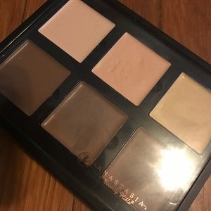 Cream contour kit