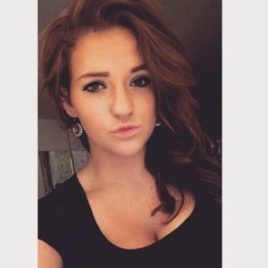 Meet your Posher, Andrea