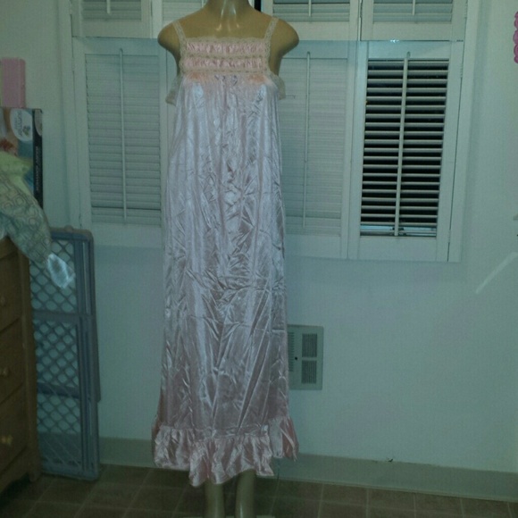 Vintage Sears Bazaar  pink long nightgown medium - Picture 4 of 5