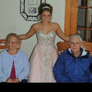 Meet your Posher, Hillary