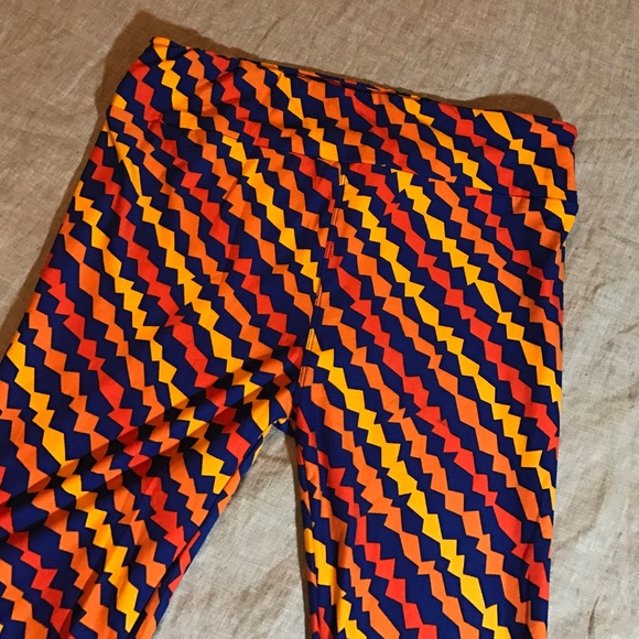 LulaRoe Tall Curvy leggings TC Brand New stripe